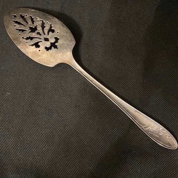 Vintage Tudor Plate Oneida Community Queen Bess cake/pie server - Picture 2 of 7
